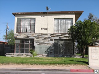 Mid Century Modern Apartment Building In Downtown Las Vegas